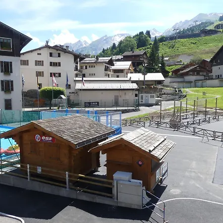 Riviera 1 4 Pers Skis Aux Pieds Appartement *